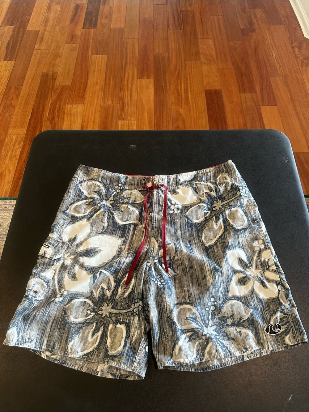 Quiksilver Men’s Gray Floral Swim Trunks with Red Drawstring Waist 38